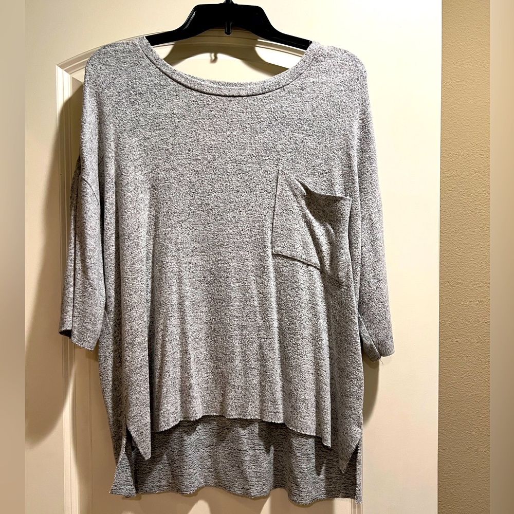 Philosophy Super Soft Heather Gray Thin Fleece Top